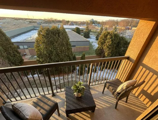 Country Inn & Suites By Radisson, Brown Deer - Milwaukee North hotel detail image 1