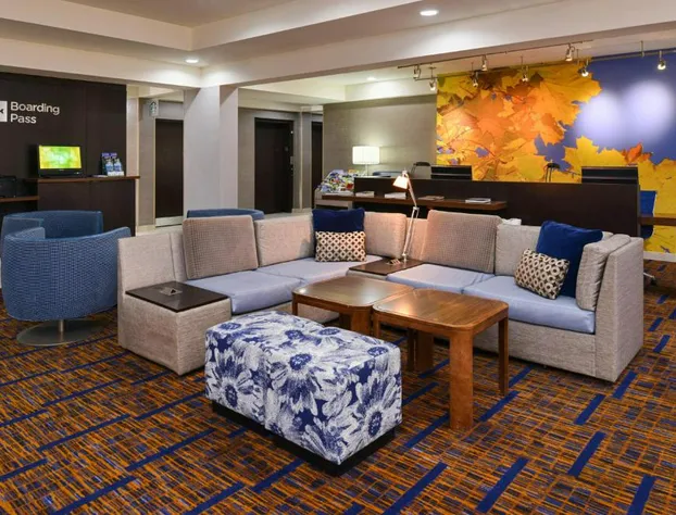 Country Inn & Suites By Radisson, Brown Deer - Milwaukee North hotel detail image 3