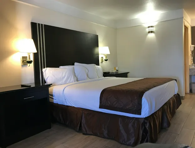 Texas Inn & Suites hotel detail image 4