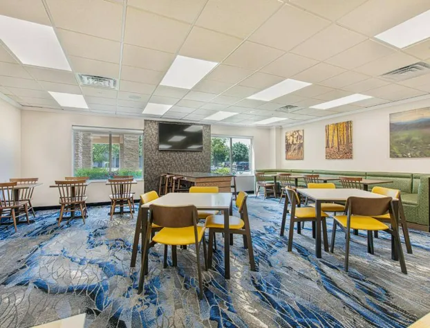 Fairfield Inn & Suites by Marriott Chicago Naperville hotel detail image 3