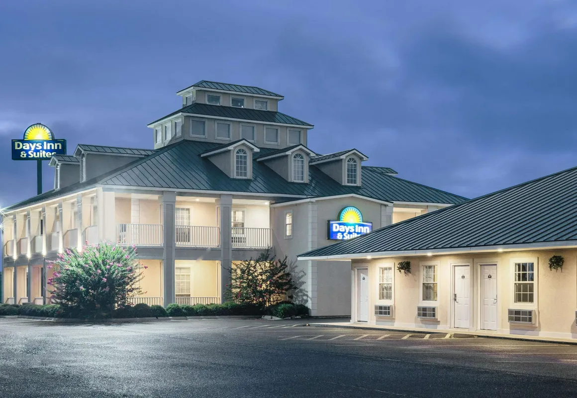 Days Inn by Wyndham Trumann AR hotel hero