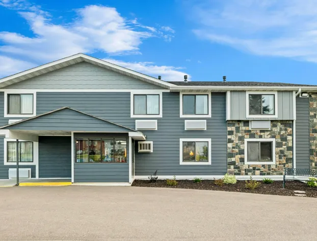 Super 8 by Wyndham Alexandria MN hotel detail image 2