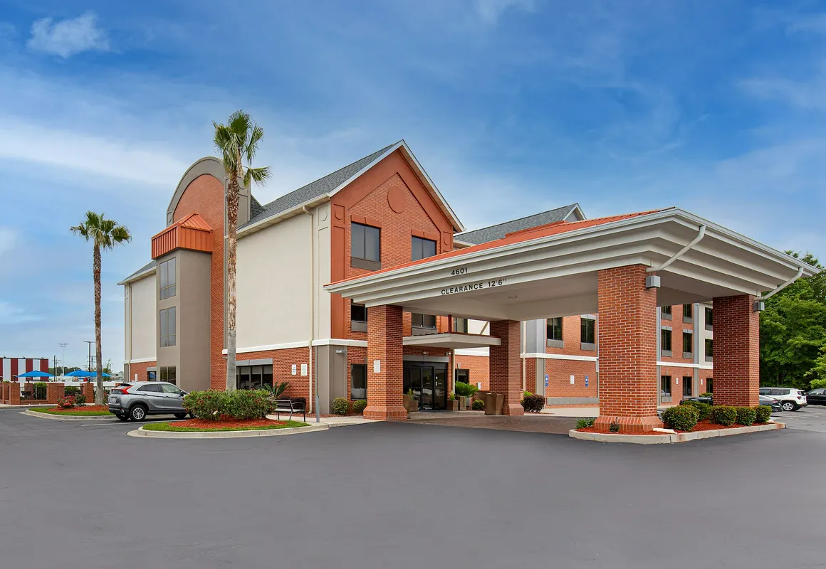 Holiday Inn Express Savannah South I-95 - Richmond by IHG hotel hero