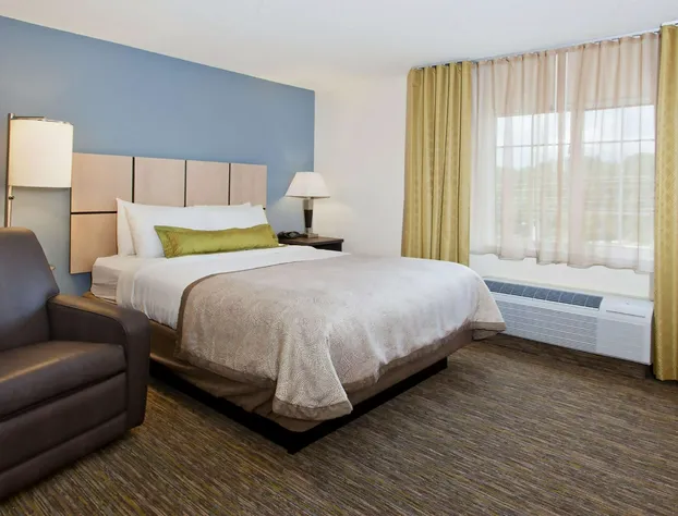 Sonesta Simply Suites Detroit Southfield hotel detail image 2