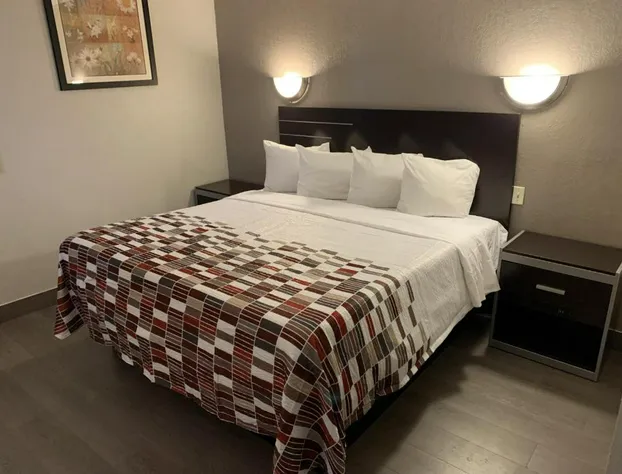 Red Roof Inn Copiague hotel detail image 3