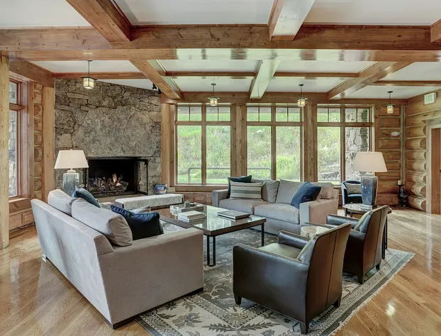 Bachelor Gulch Village hotel detail image 1