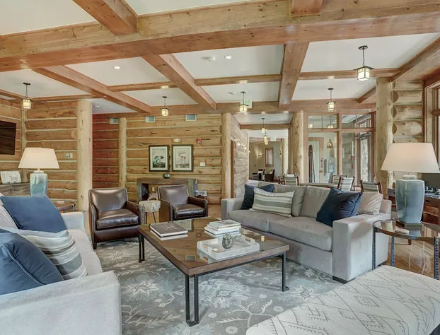 Bachelor Gulch Village hotel detail image 2