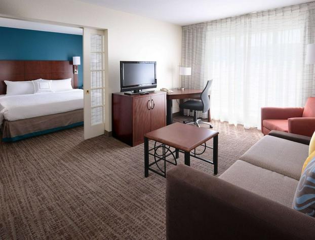 Sonesta ES Suites Dallas Medical Market Center hotel detail image 4