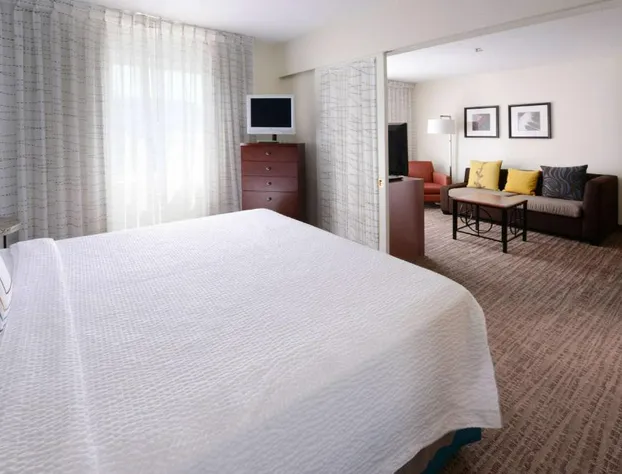 Sonesta ES Suites Dallas Medical Market Center hotel detail image 2