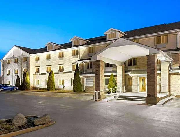 Super 8 by Wyndham Joliet I-55 N/Chicago hotel detail image 2