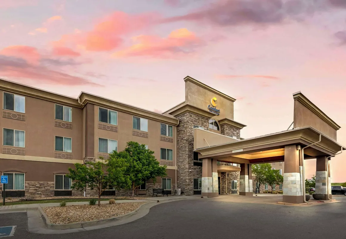 Comfort Inn & Suites Brighton Denver NE Medical Center hotel hero