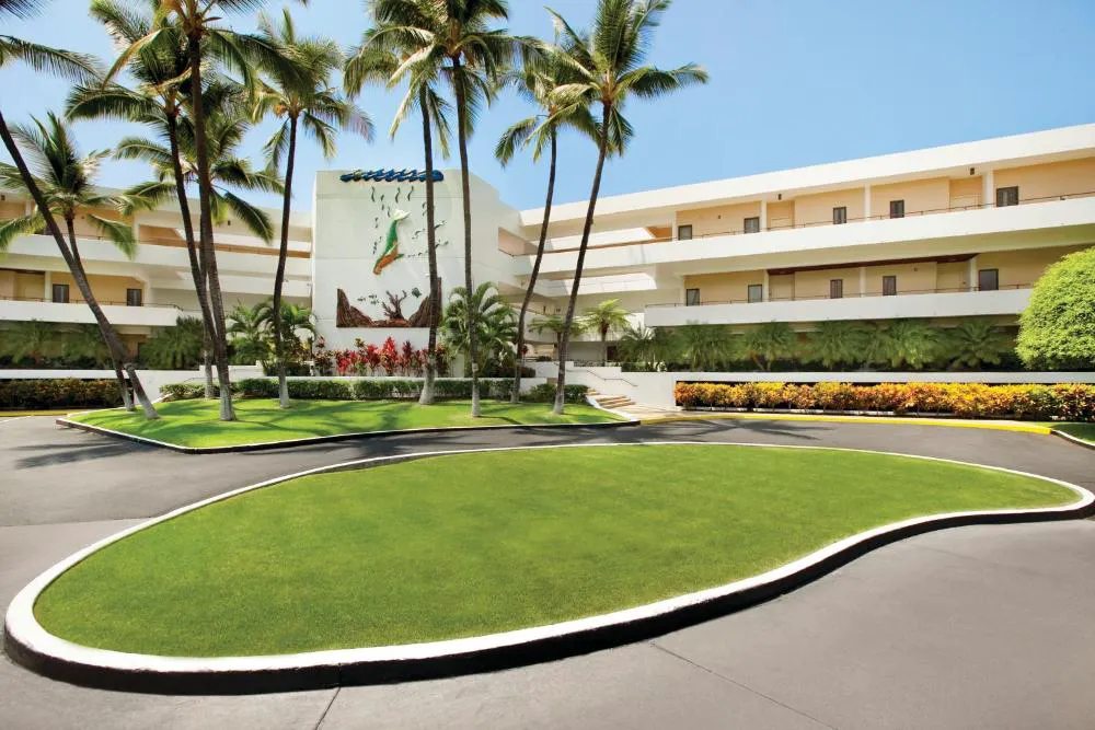 Royal Sea Cliff Kona by OUTRIGGER hotel hero
