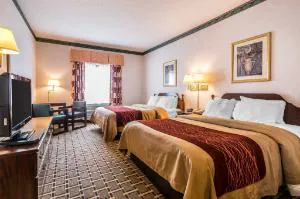 Quality Inn & Suites Evansville North hotel detail image 1