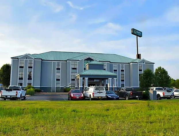 Quality Suites Maumelle - Little Rock NW hotel detail image 1