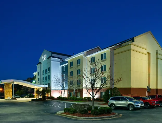 Fairfield Inn & Suites by Marriott Greensboro Wendover hotel detail image 1