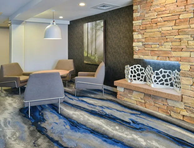 Fairfield Inn & Suites by Marriott Greensboro Wendover hotel detail image 1