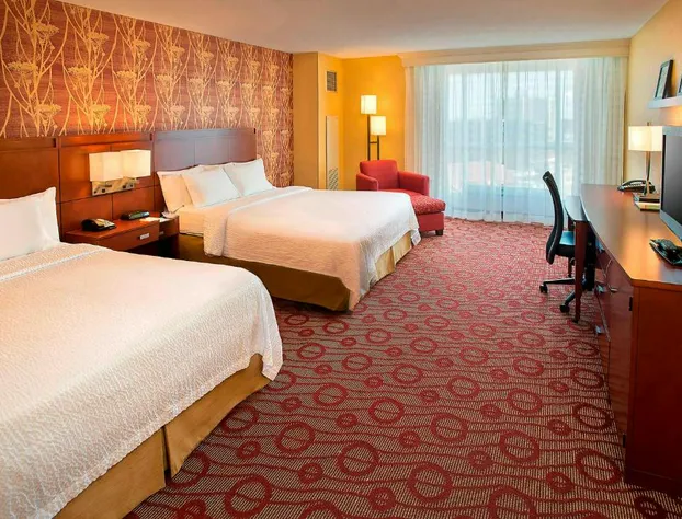 Courtyard by Marriott Niagara Falls hotel detail image 3