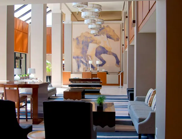 Hilton Arlington hotel detail image 2