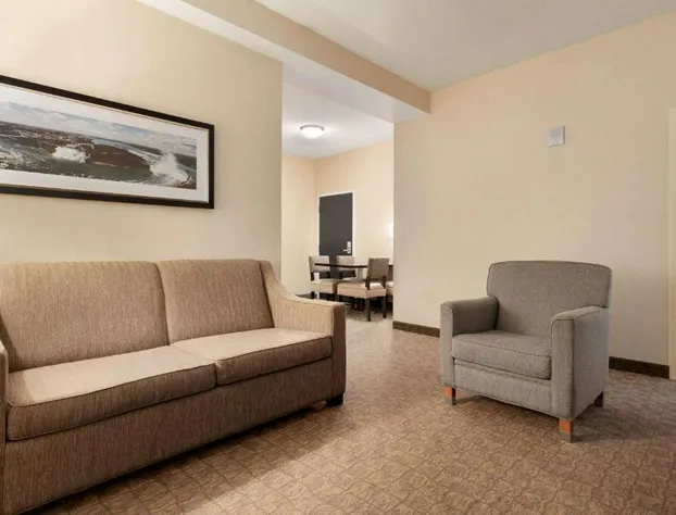 Wyndham Garden Niagara Falls Fallsview hotel detail image 4