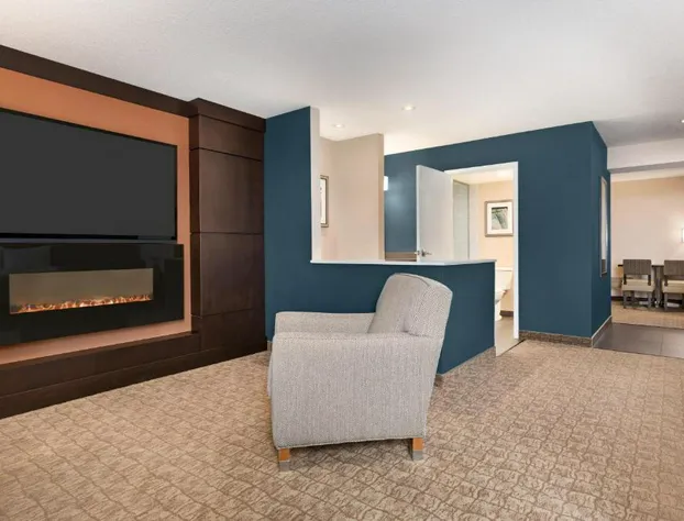 Wyndham Garden Niagara Falls Fallsview hotel detail image 4