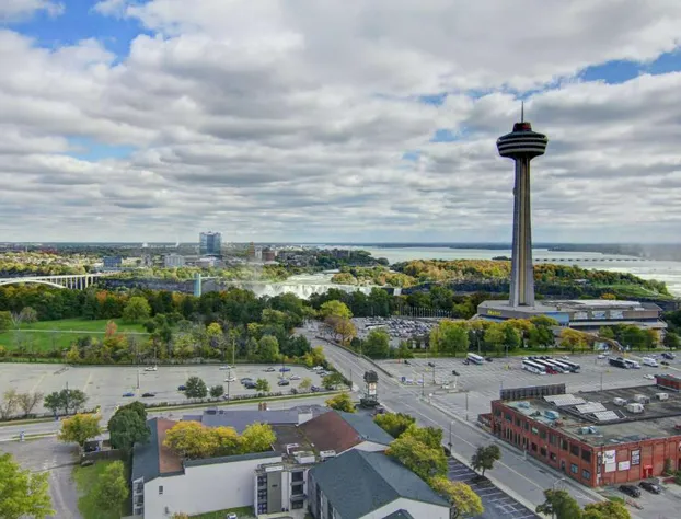 DoubleTree Fallsview Resort & Spa by Hilton Niagara Falls hotel detail image 3