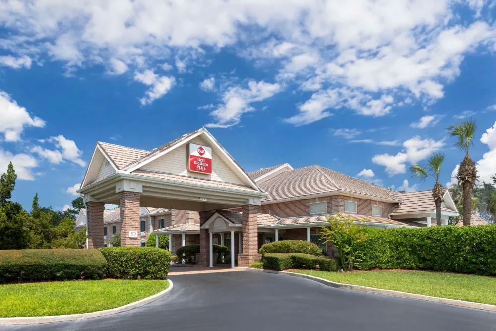 Best Western Plus Kingsland hotel hero