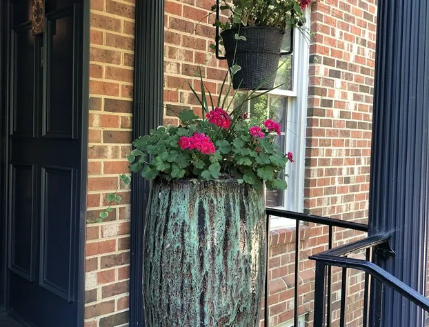 Williamsburg Sampler B & B hotel detail image 1