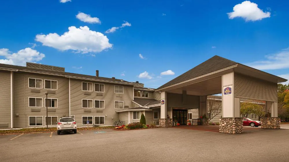 Best Western Plus Windjammer Inn & Conference Center hotel hero