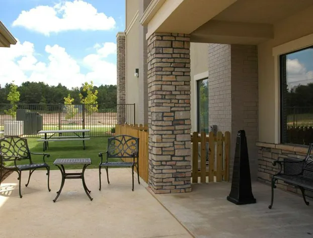 Best Western Plus Texarkana Inn & Suites hotel detail image 1