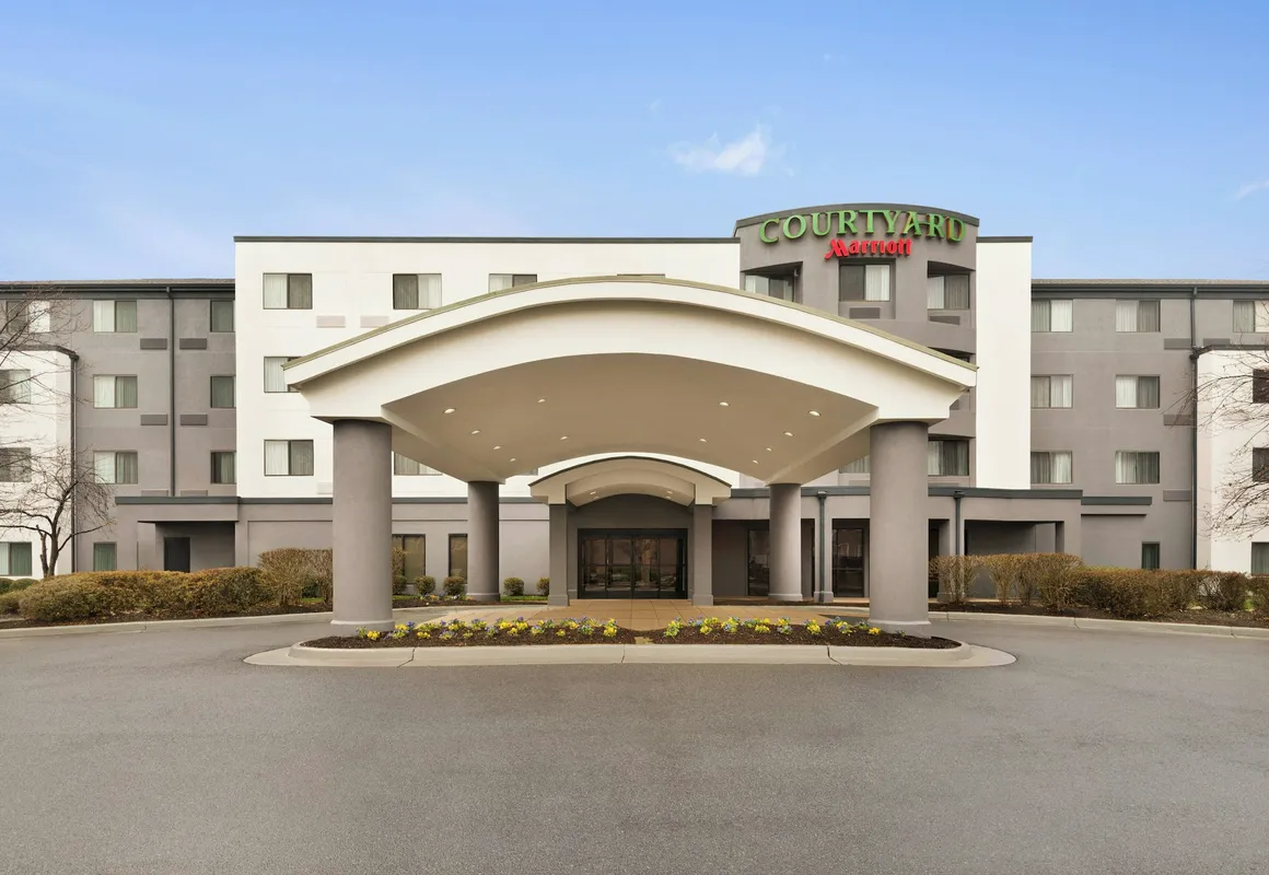 Courtyard by Marriott Potomac Mills Woodbridge hotel hero