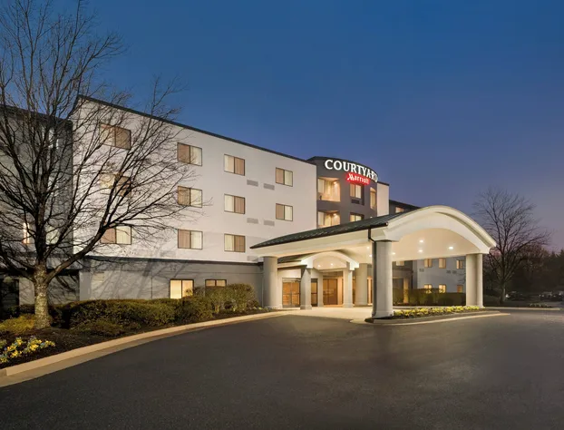 Courtyard by Marriott Potomac Mills Woodbridge hotel detail image 1