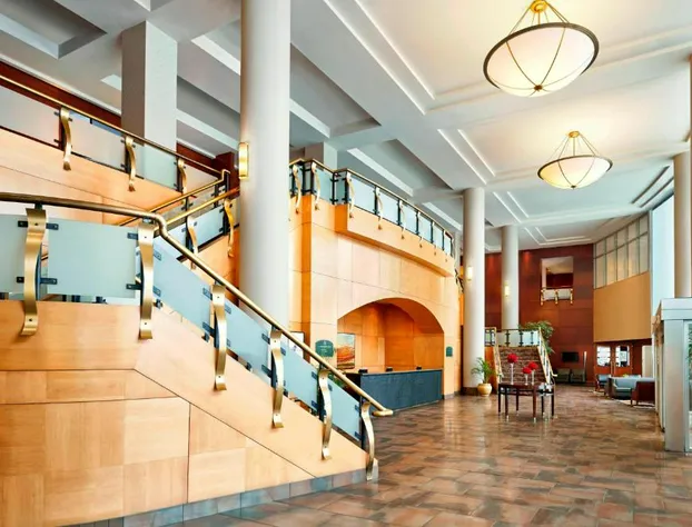 Sheraton Suites Calgary Eau Claire hotel detail image 4