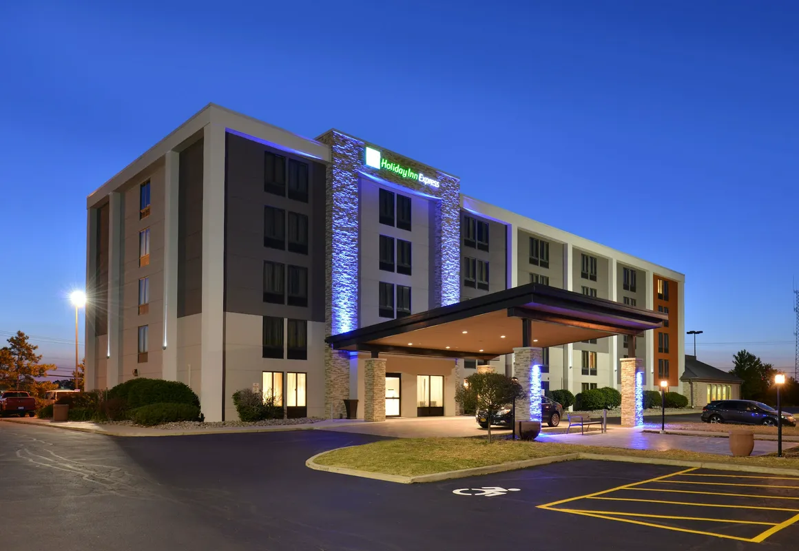 Holiday Inn Express Rochester - University Area by IHG hotel hero