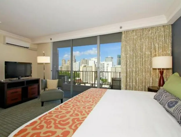 Club Wyndham Royal Garden at Waikiki hotel detail image 4