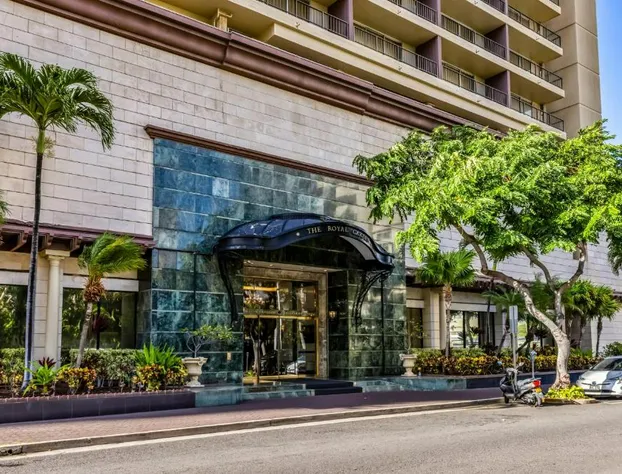 Club Wyndham Royal Garden at Waikiki hotel detail image 1