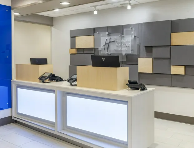 Holiday Inn Express Hotel & Suites Albuquerque Midtown by IHG hotel detail image 3