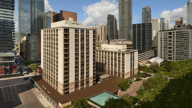 Courtyard by Marriott Downtown Toronto hotel detail image 1