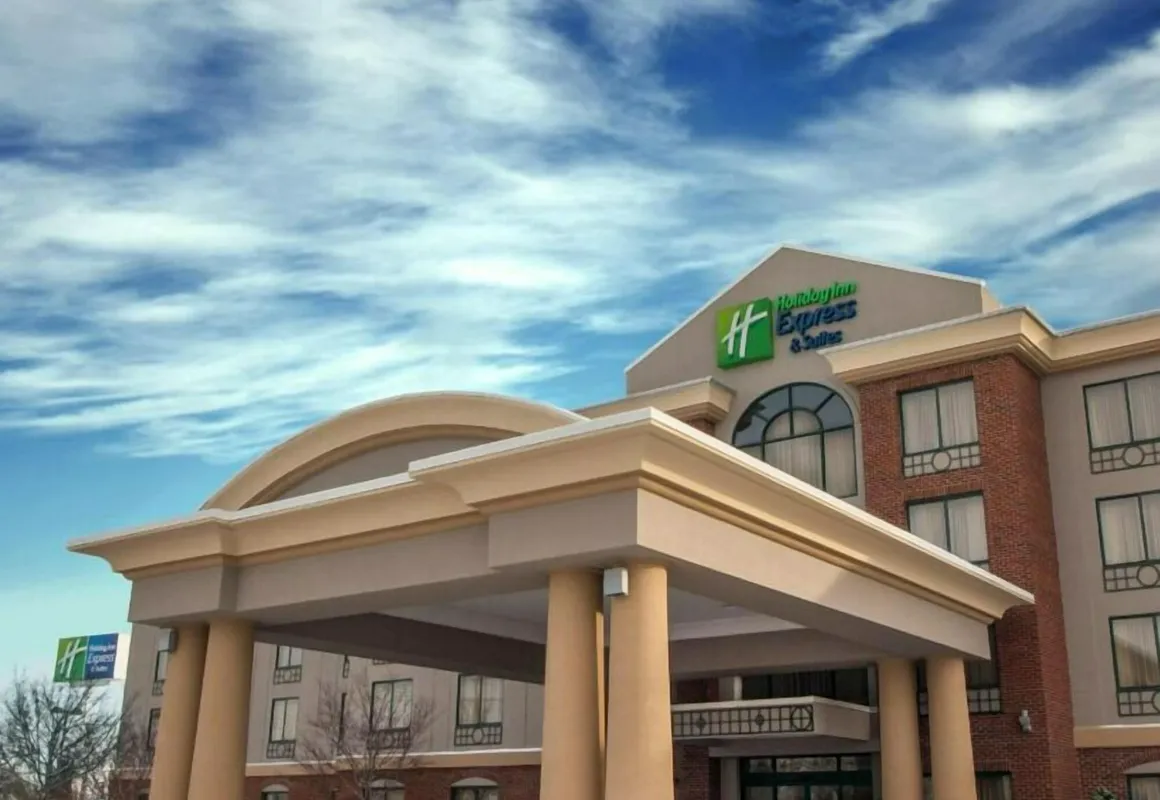 Holiday Inn Express Hotel & Suites Buffalo-Airport by IHG hotel hero