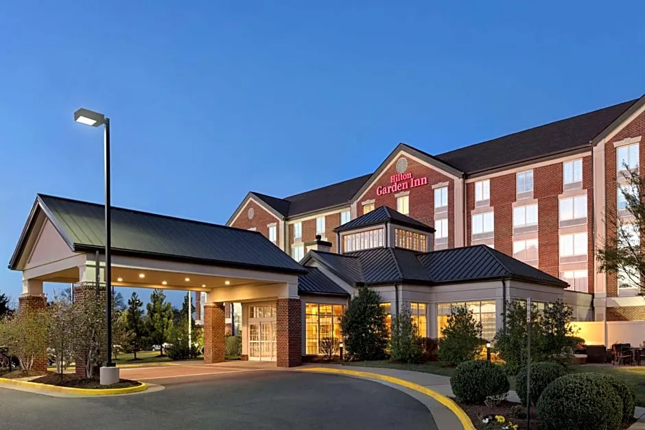 Hilton Garden Inn Fredericksburg hotel hero