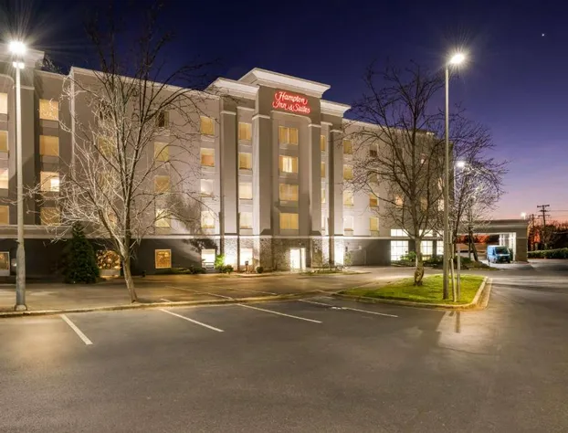 Hampton Inn & Suites Charlotte Airport hotel detail image 1