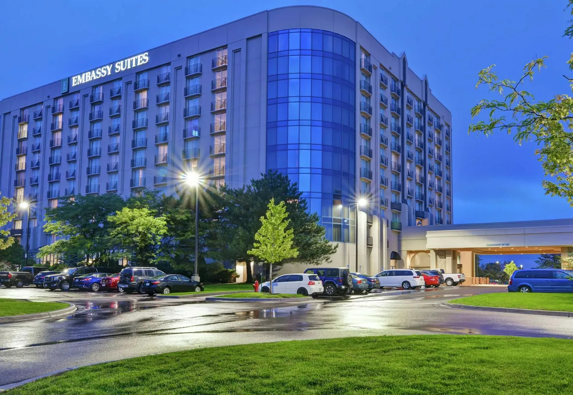Embassy Suites by Hilton Minneapolis Airport hotel hero