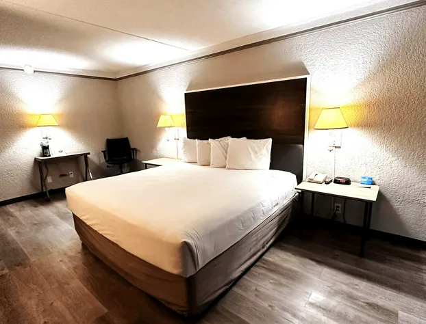 Days Inn by Wyndham Sulphur West hotel detail image 4