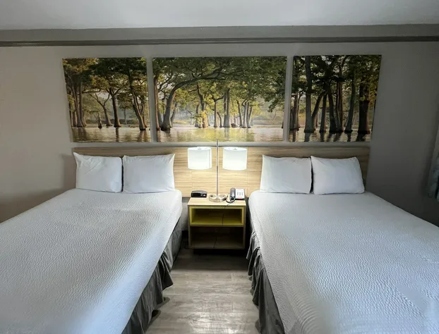 Sulphur Extended Stay hotel detail image 4