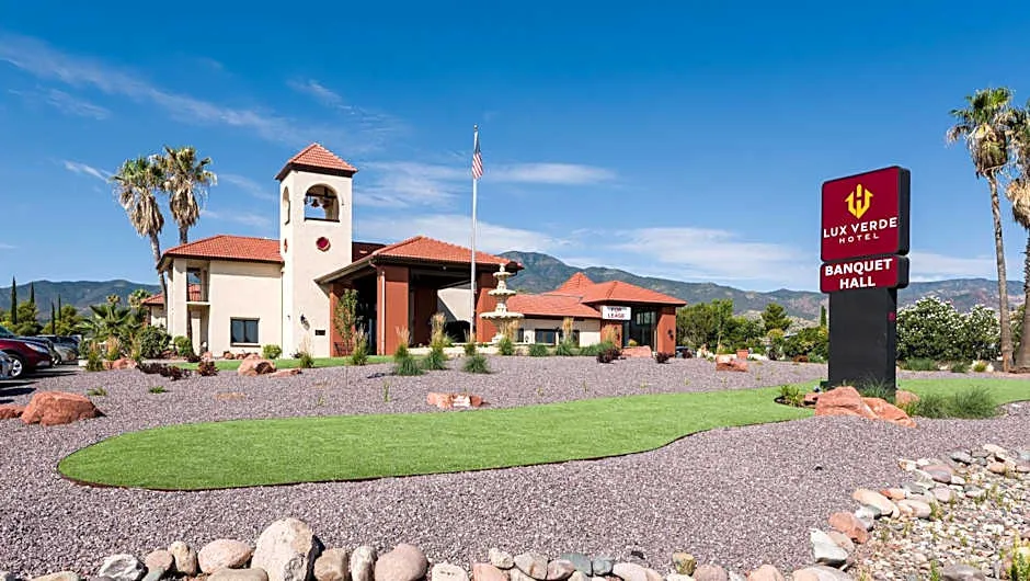 Lux Verde Hotel hotel hero