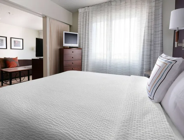 Sonesta ES Suites Dallas Central Expressway hotel detail image 3