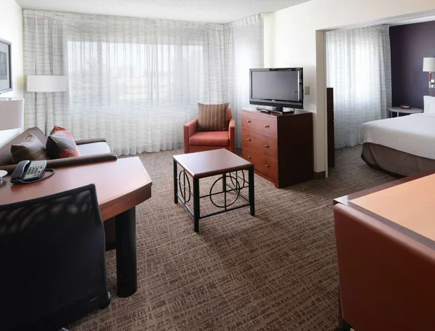 Sonesta ES Suites Dallas Central Expressway hotel detail image 4