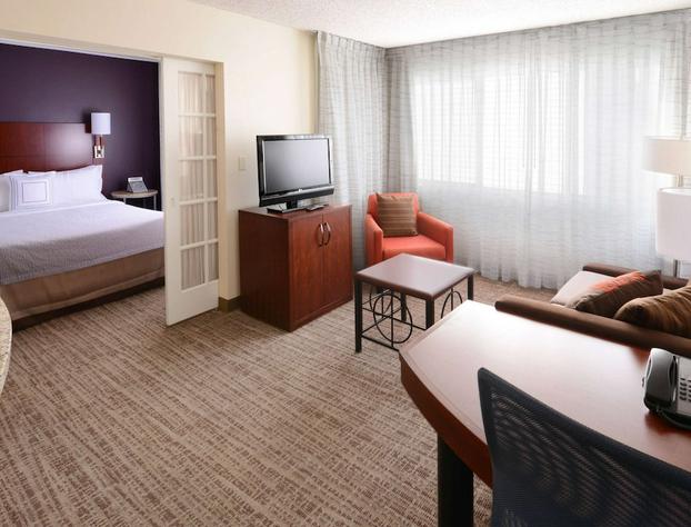 Sonesta ES Suites Dallas Central Expressway hotel detail image 3