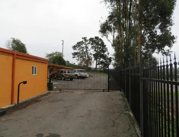 Carquinez Inn hotel detail image 4