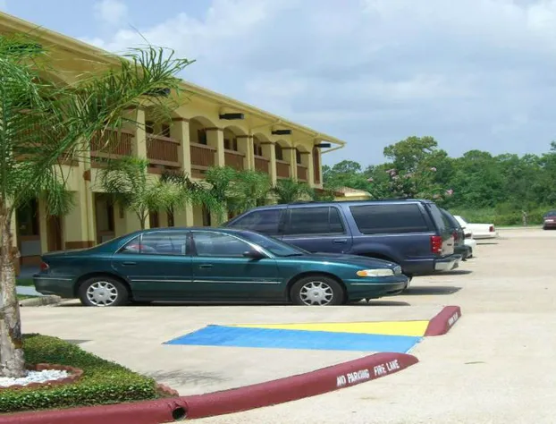 Americas Best Value Inn & Suites Alvin Houston hotel detail image 3