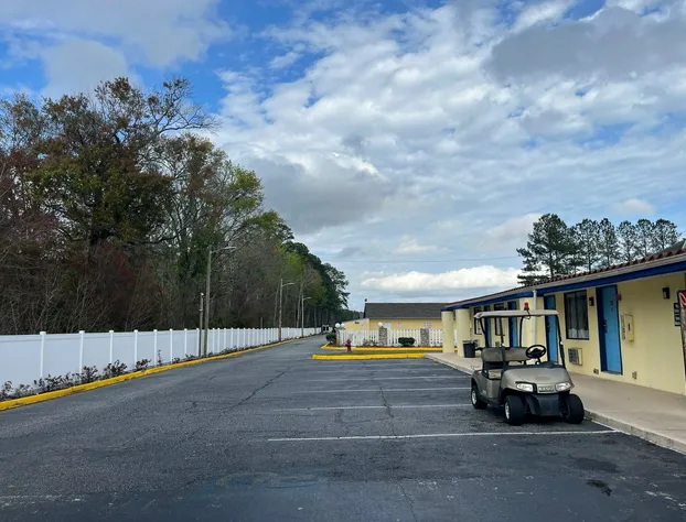 712 Inn hotel detail image 2